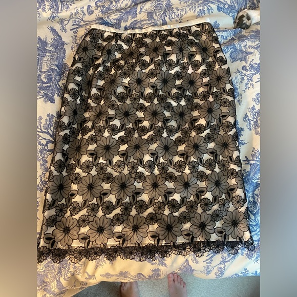 bergamo Dresses & Skirts - Elegant Black Floral Lace Skirt